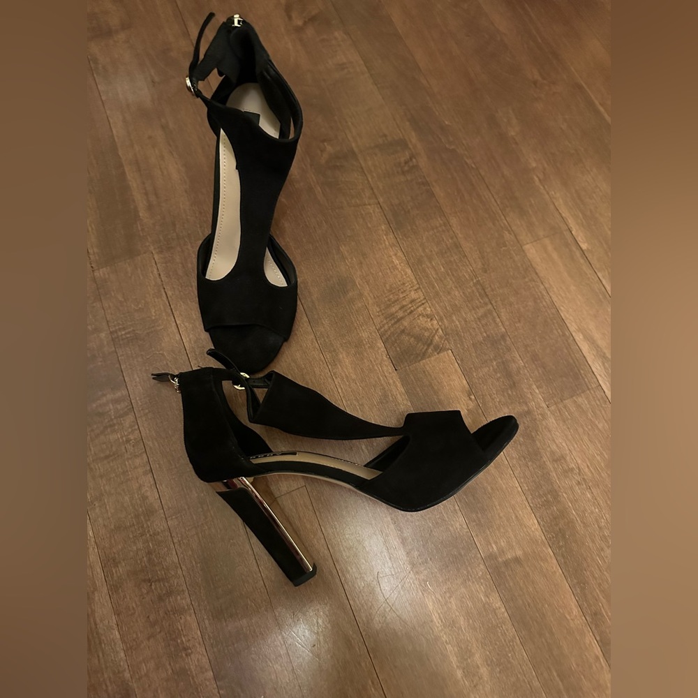 DKNY heels